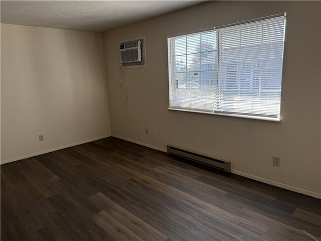 Photo - Roanoke Heights Apartments