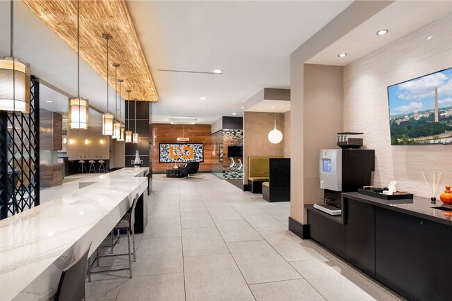 Photo - Union on Queen