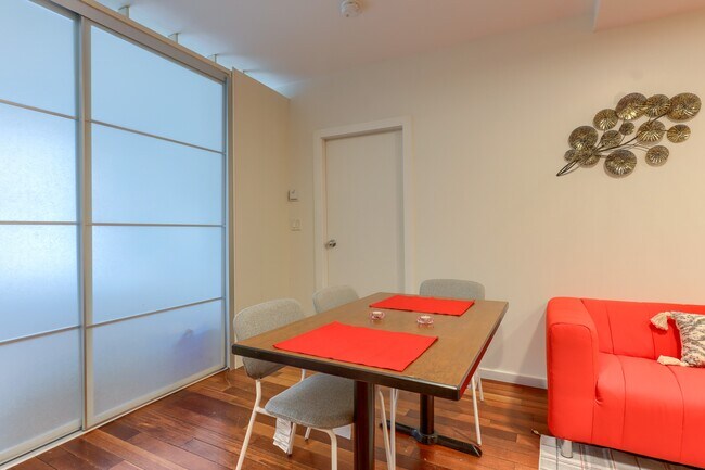 Photo - 440 Richards St Unit 204