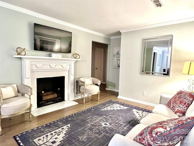 Photo - 4638 Murrayhill Rd