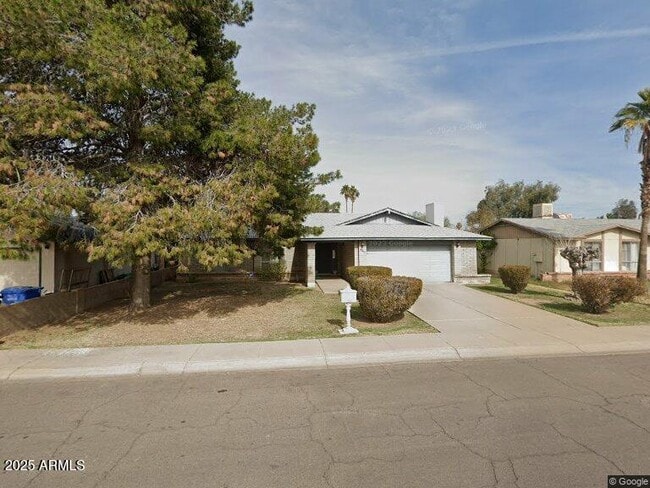 Building Photo - 8832 W Highland Ave Rental