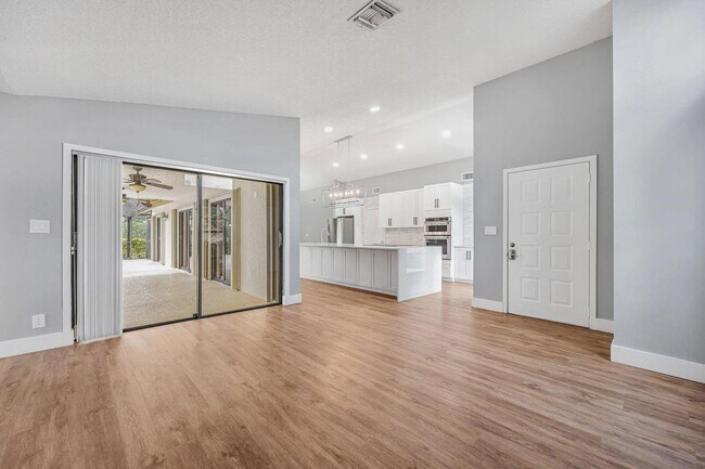 Photo - 21356 Summertrace Cir