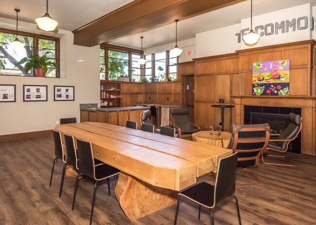 Photo - Tabor Commons