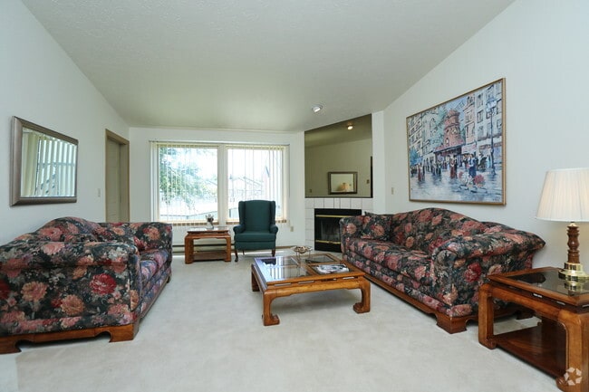 Cedar Chateau Estates
