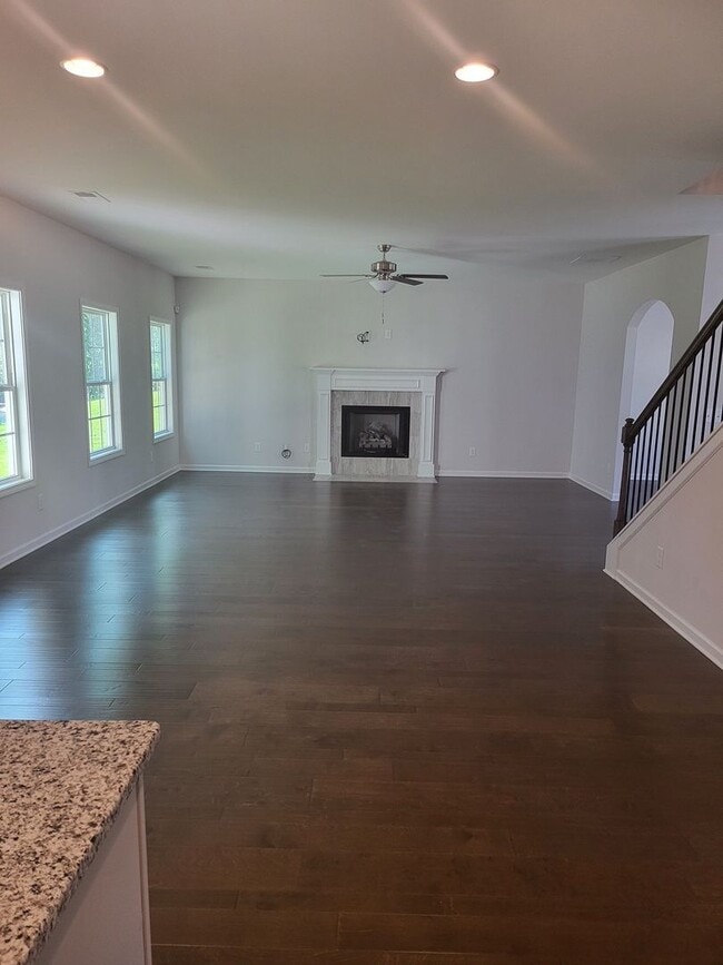 Photo - 505 Wymond Ct