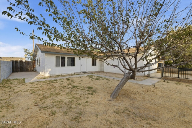 Photo - 38466 Sumac Ave