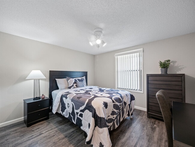 Olivewood Apartments