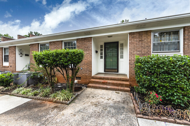 Photo - 1334 Briar Creek Rd Townhome