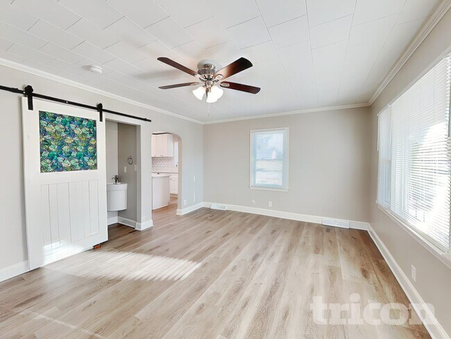 Photo - 1 Roberta Rd