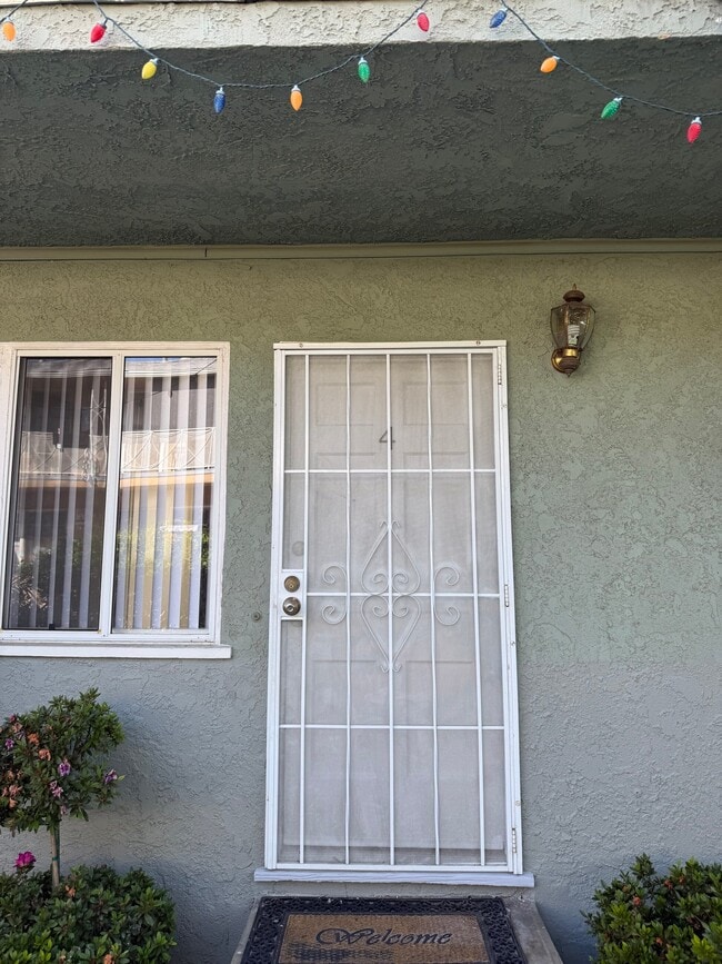 Photo - 1009 E Garfield Ave Unit 4