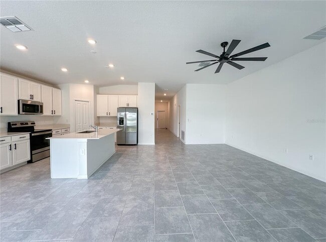 977 Waterfall Blvd