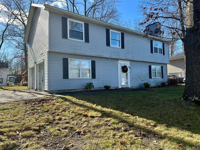 Building Photo - 18 Hawkins St