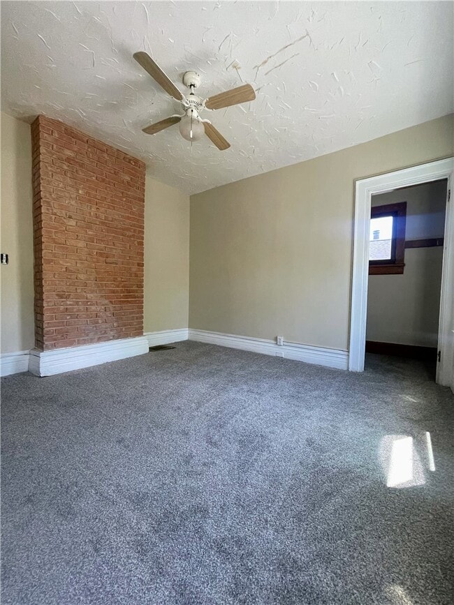 Photo - 1051 Monroe Ave