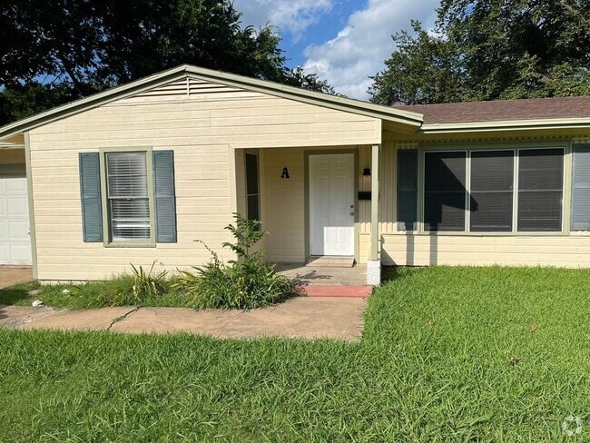 Building Photo - 138 Vandenburg Dr Rental