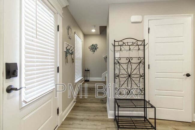 143 Coral Breeze Dr