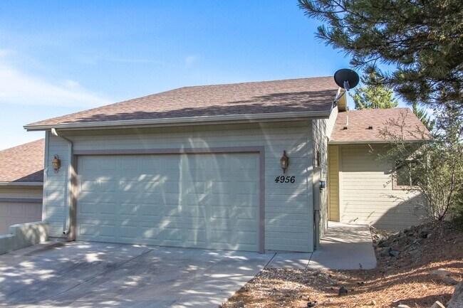 Building Photo - 2 Bedroom Townhome in Yavapai Hills