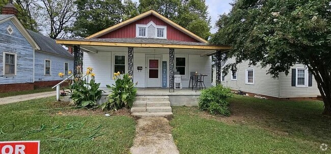 Building Photo - 1708 S Main St Rental