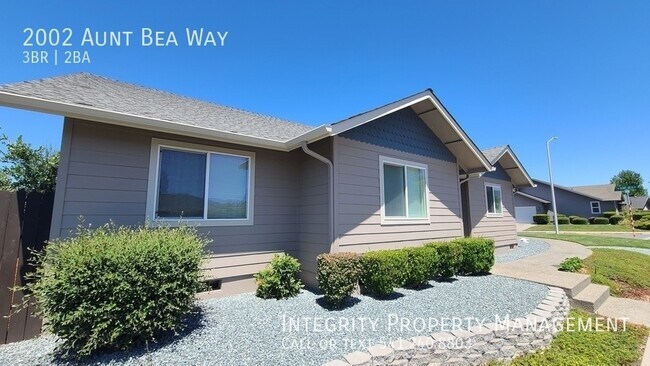 Building Photo - 2002 Aunt Bea Way