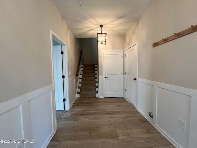 Photo - 1501 Arose Ln