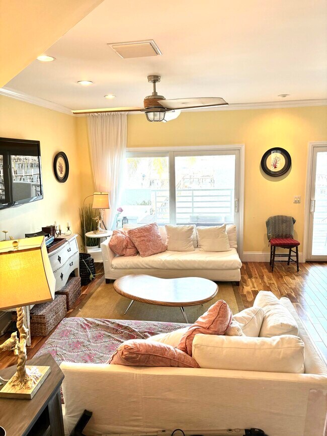 Photo - 328 N Lake Dr Unit 328