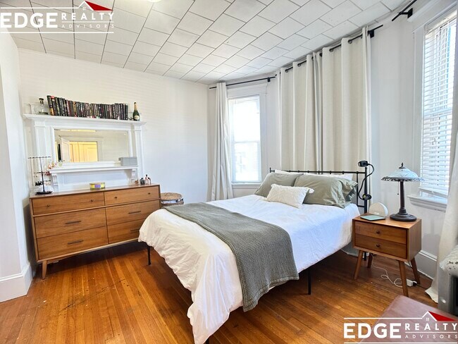 Photo - 30 Fordham Rd Unit 3