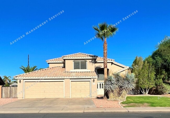 Building Photo - RAY RANCH 4 BEDROOMS 3 BATH WITH POOL AND SPA IN LARGE YARD