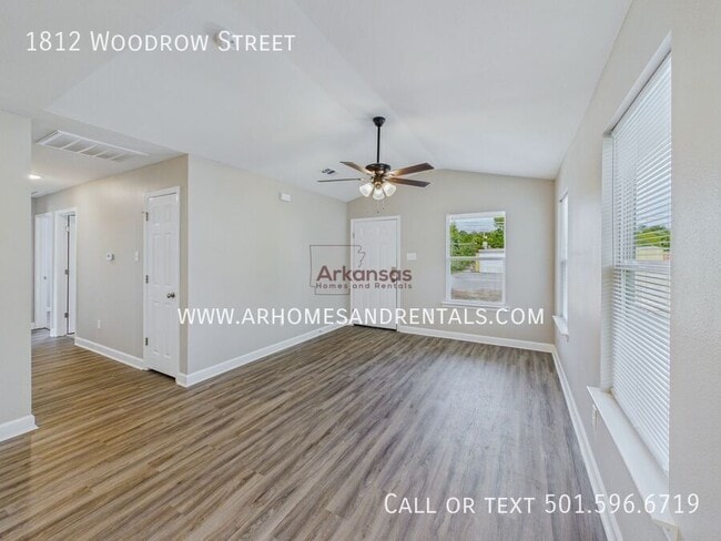 Photo - 1812 S Woodrow St
