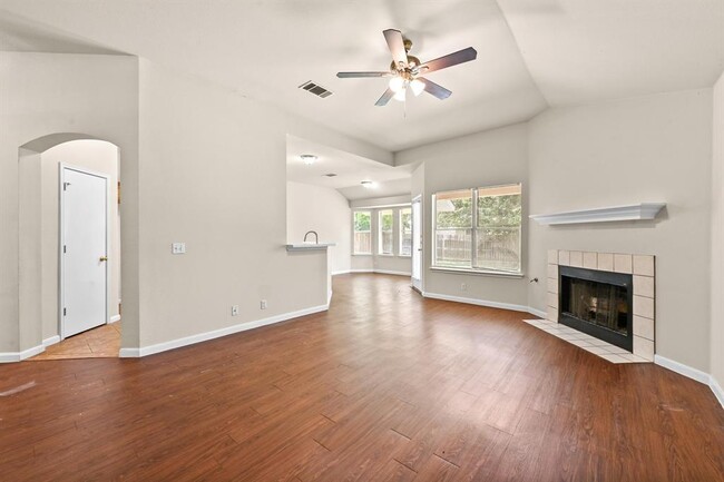 Photo - 14512 Hartsmith Dr