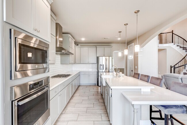 Photo - 405 Millard St