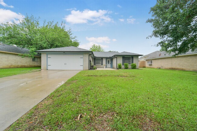 Building Photo - 21211 Park Mt Dr
