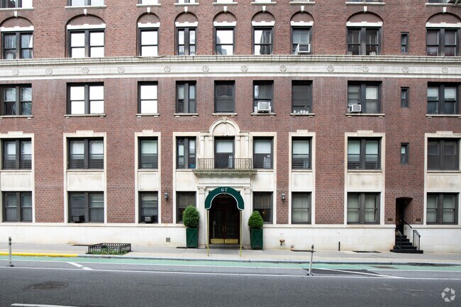 Photo - 67 PARK AVE
