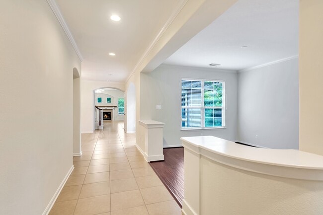 Photo - 31 Middle Gate Pl