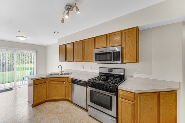 Photo - 2588 Dickens Ct
