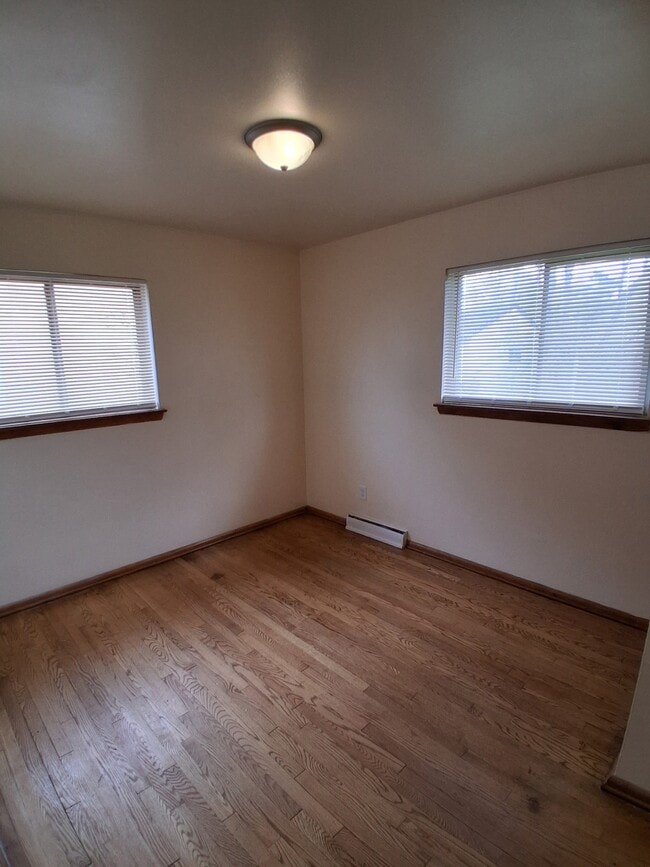 Photo - 4640 N 52nd St