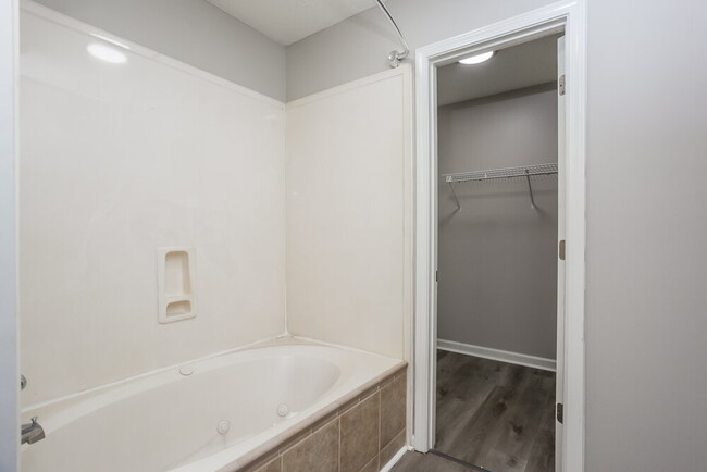 Photo - 9857 Morgan Manor Dr House