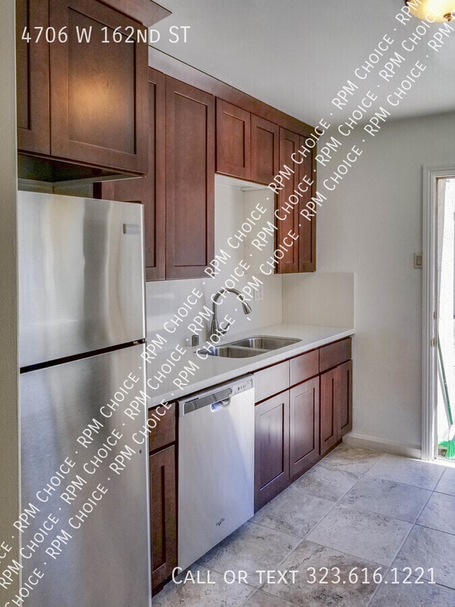 Photo - 4706 W 162nd St