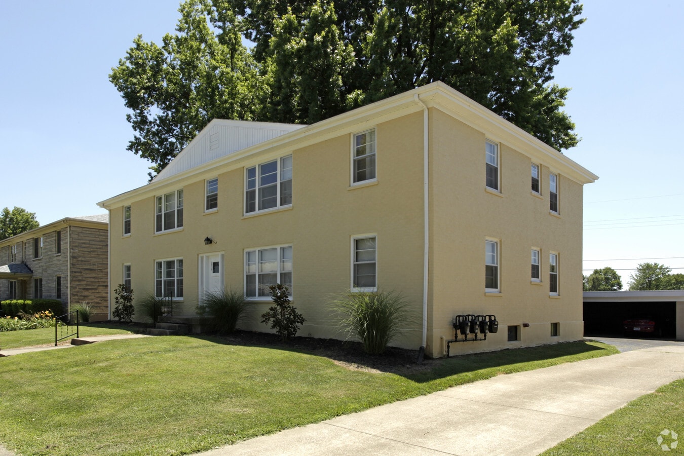 Photo - 2910 Abigail Dr