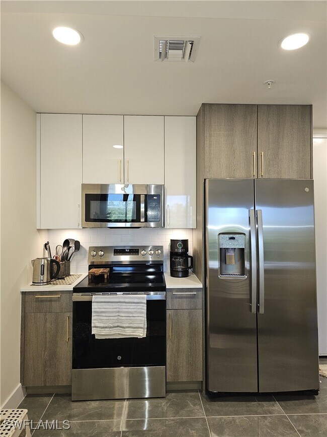 Photo - 26589-610 Rosewood Pointe Dr Unit A 301