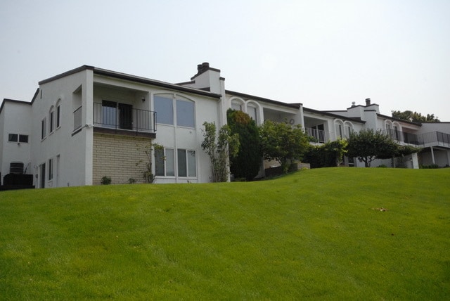 Photo - Spacious Townhome with Expansive View and a 2 Car Private Garage