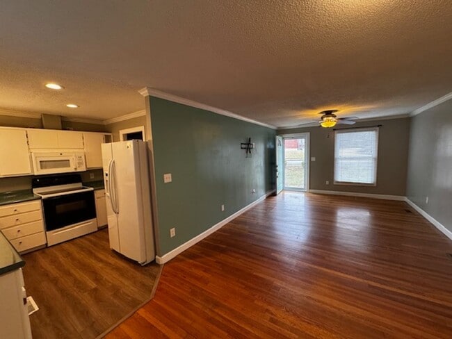 Photo - Home for Rent in Middle of Johnson City!