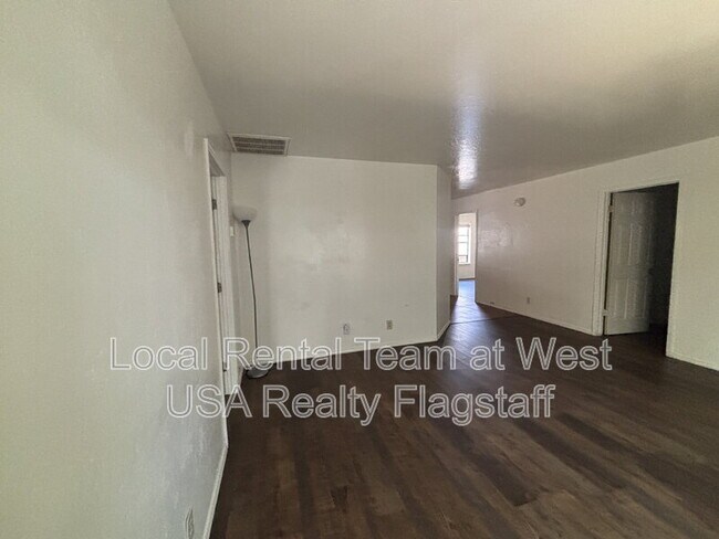 625 S Fountaine St Unit B