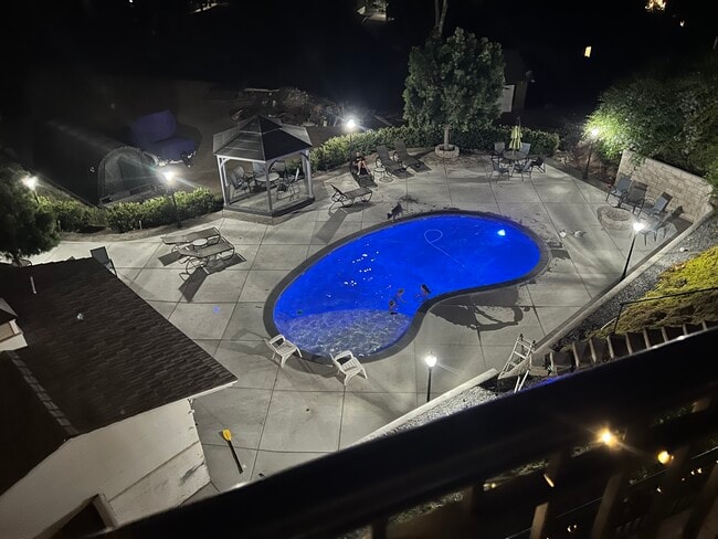 Color shifting Pool Light - 9589 Alto Dr Apartment Unit 9589