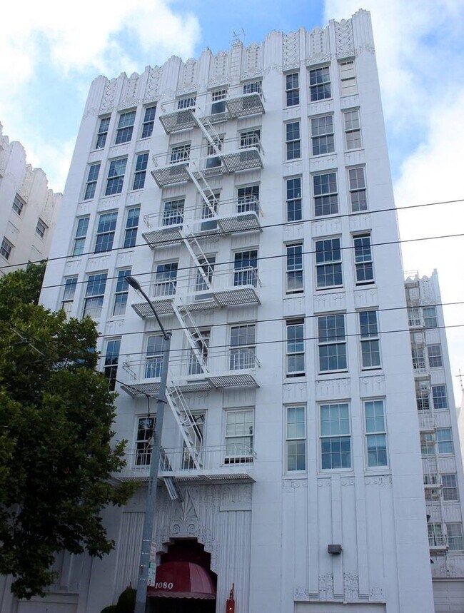 1080 Eddy Street Apartments