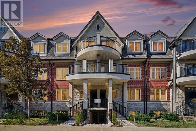 Photo - 17 Eaton Park Ln