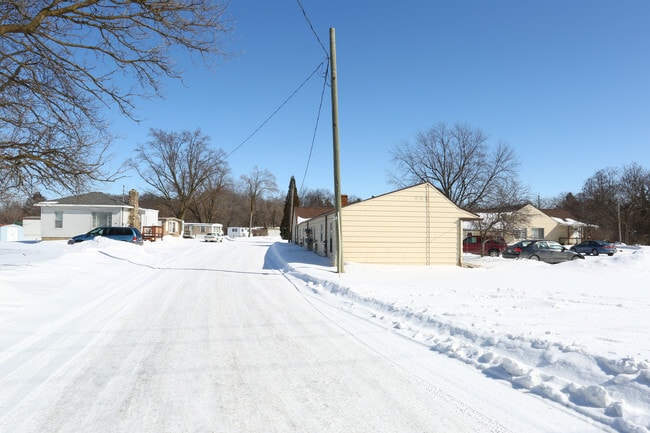 Photo - Tradewinds Mobile Home Community