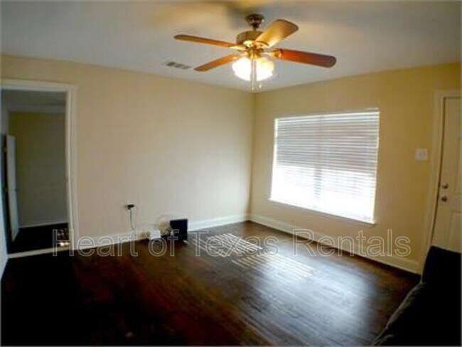 Photo - 2729 Proctor Ave