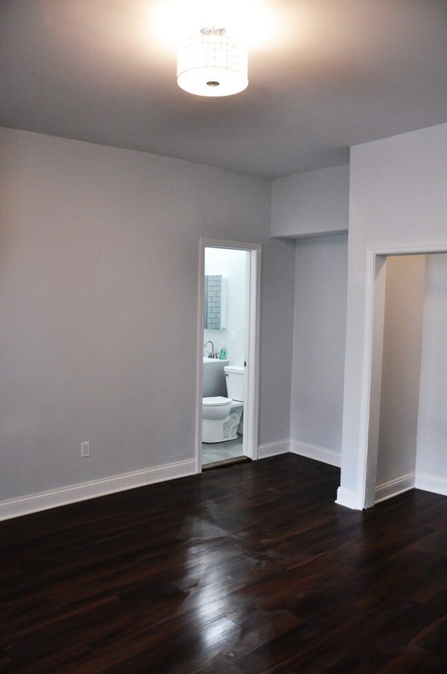 Photo - 2529 N Washtenaw Ave Unit 2529 N Washtenaw 1