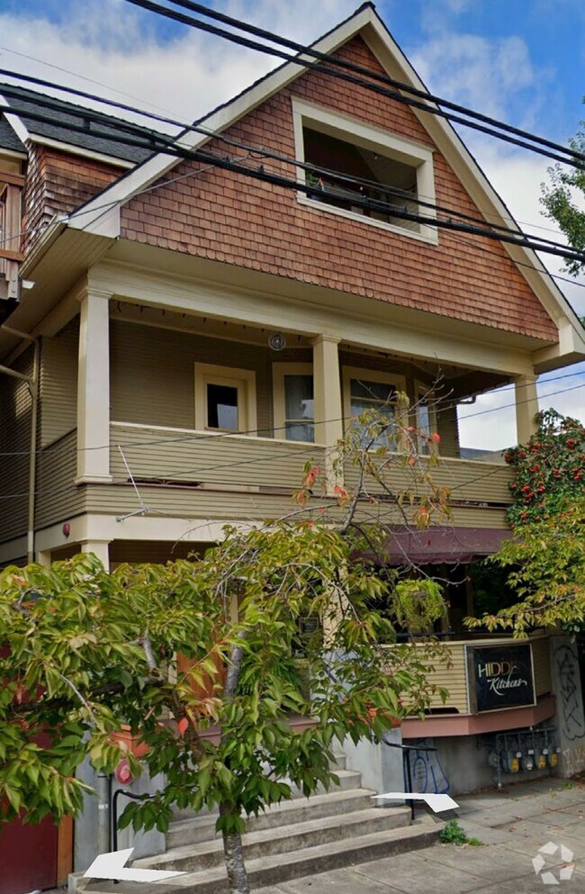 Building Photo - 3 bed 1 bath 1902 historic PDX original SE... Rental