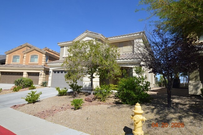 Photo - 598 Over Par Ct