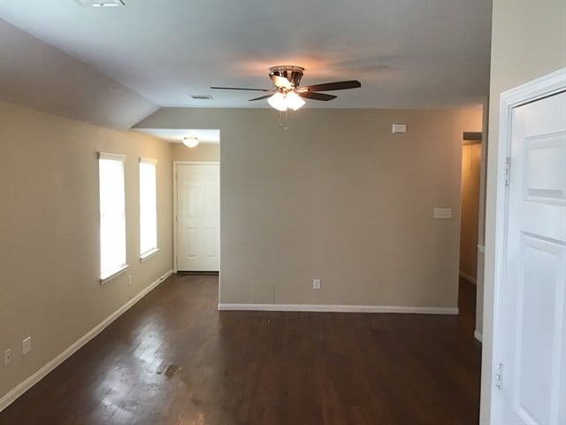 Photo - 8727 Doskocil Dr